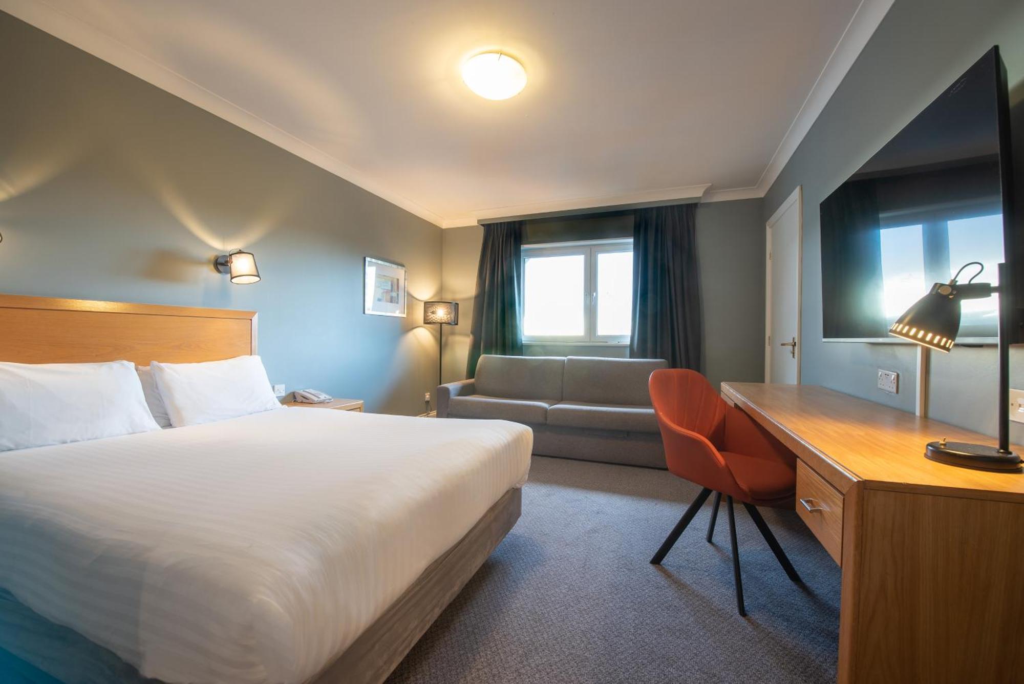 Standard Double Room with Double Bed and Two Single Sofa Beds,1705753891:JPEG