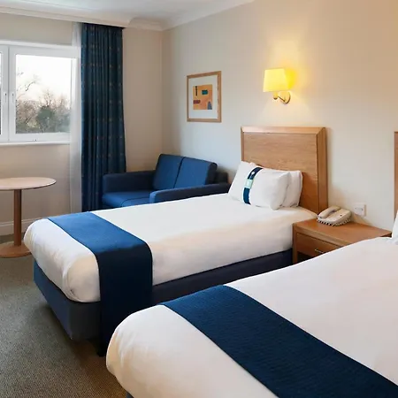 Holiday Inn Edinburgh Zoo By Ihg-3